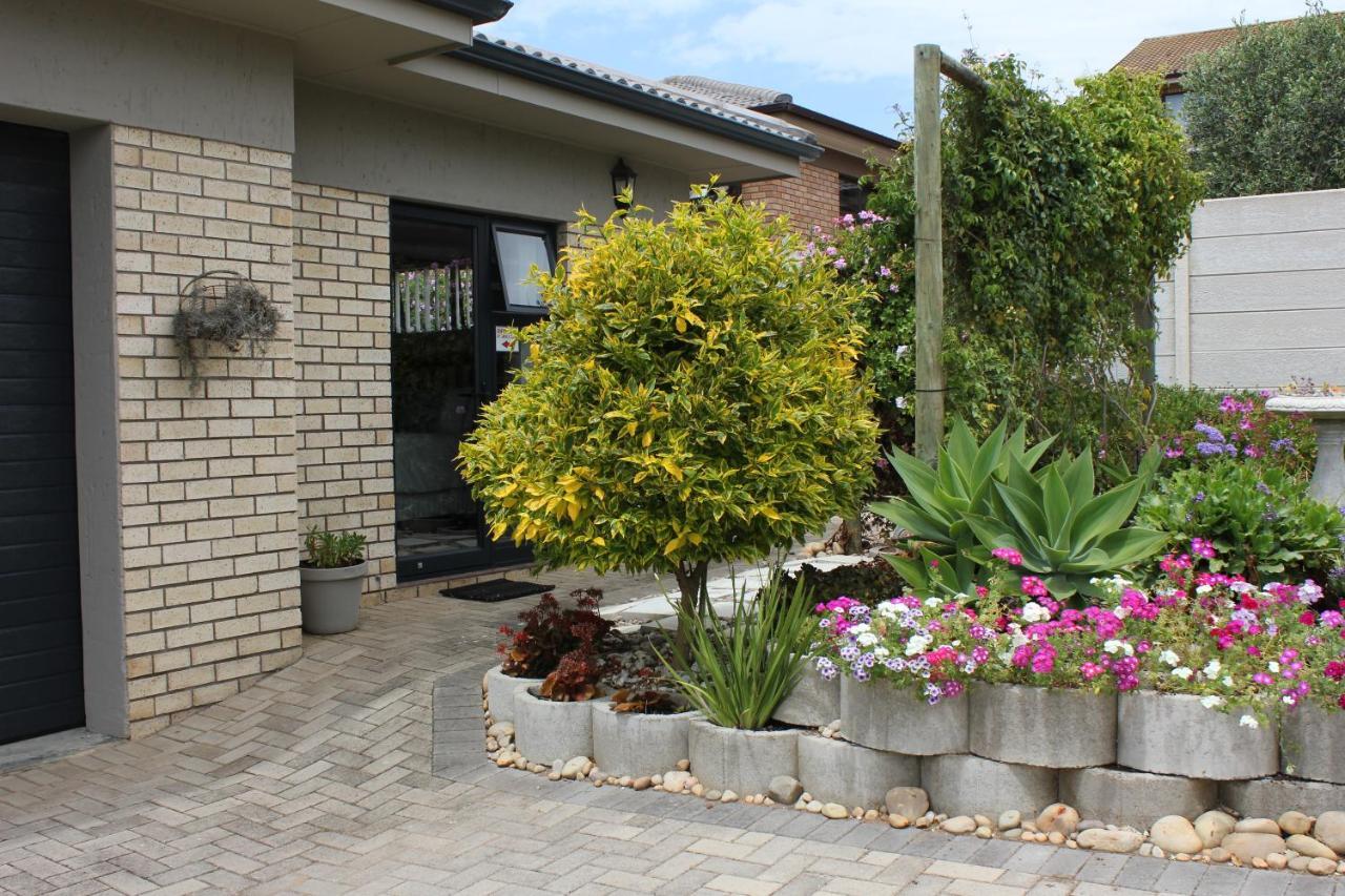 Traveller'S Rest, Reebok Mossel Bay Exterior foto