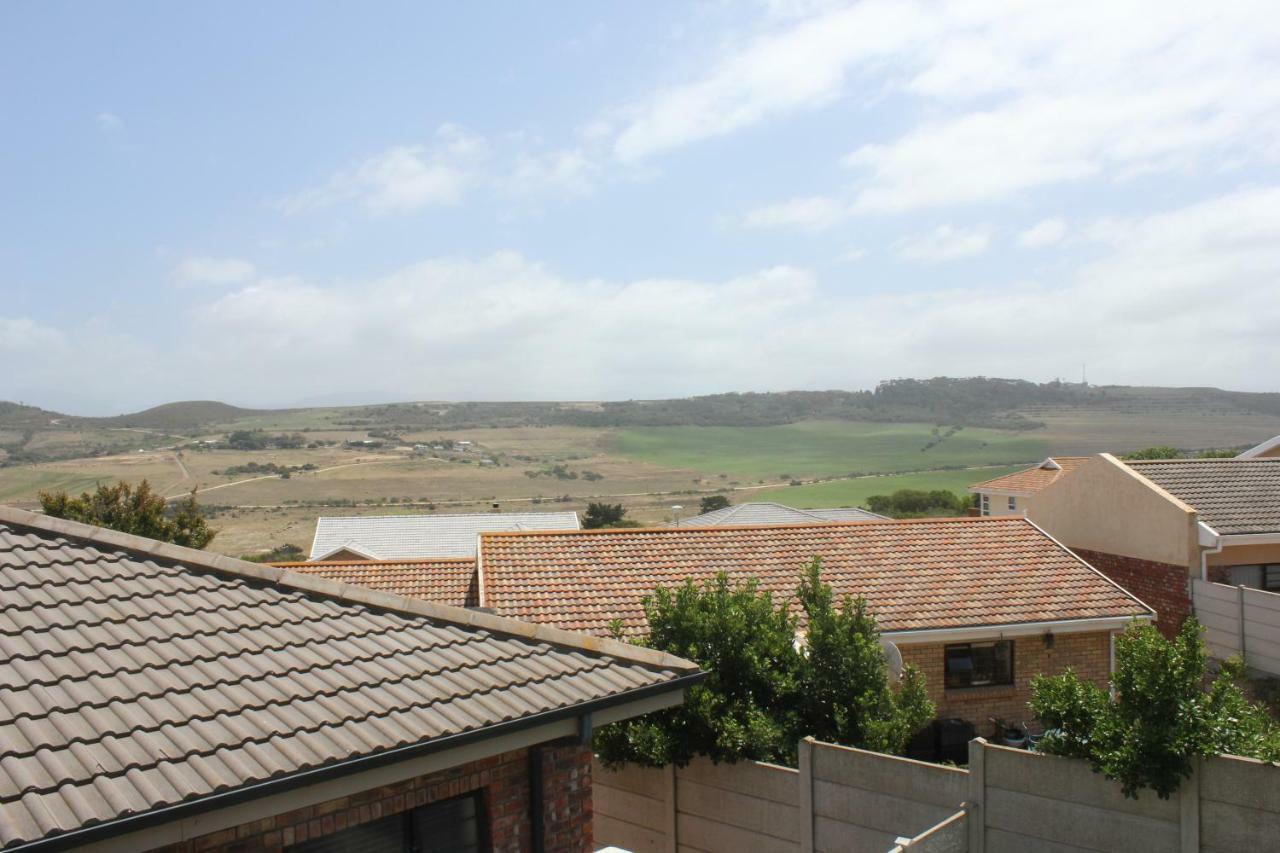 Traveller'S Rest, Reebok Mossel Bay Exterior foto